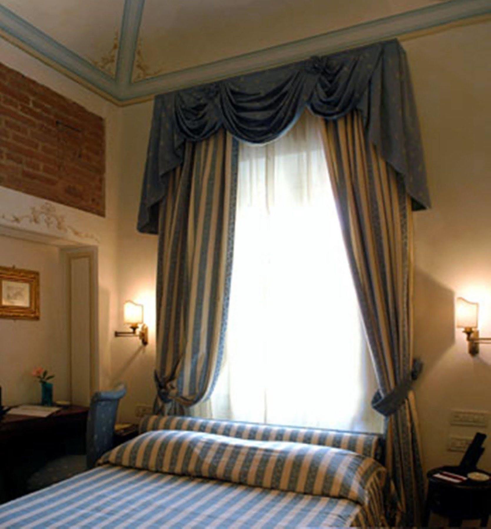 Hotel Relais Dell'Orologio Pisa Exterior photo